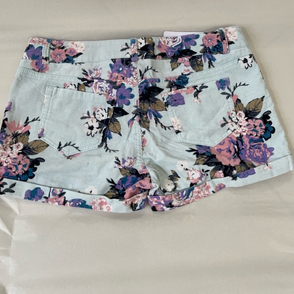 Vero fashion women’s floral shorts size M - Picture 6 of 12